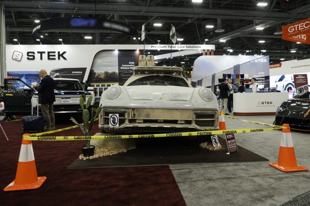 The Porsche Dakar – Offroad Excellence